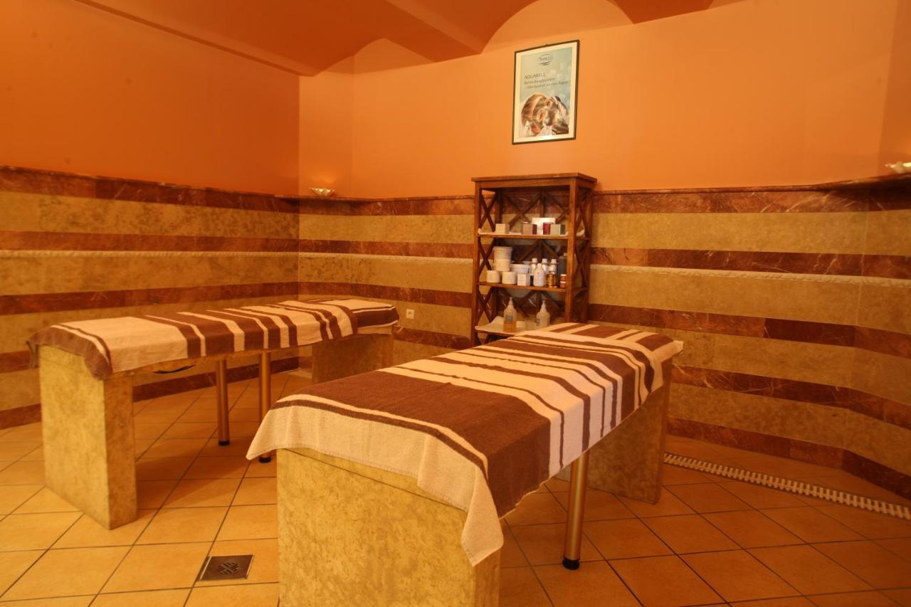 Hotel Spa Montana Karpenisi Екстер'єр фото