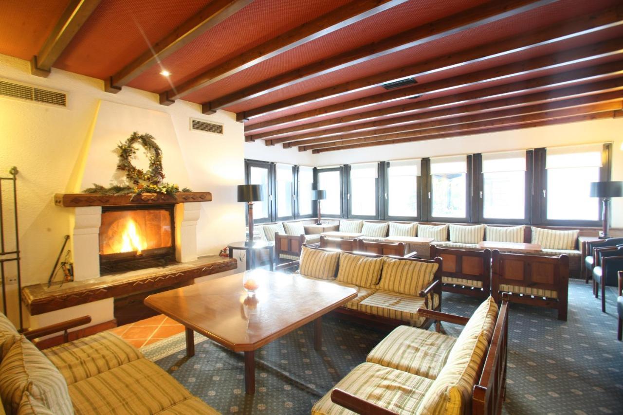Hotel Spa Montana Karpenisi Екстер'єр фото