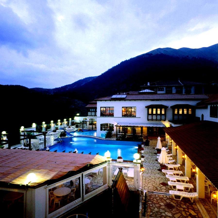 Hotel Spa Montana Karpenisi Екстер'єр фото