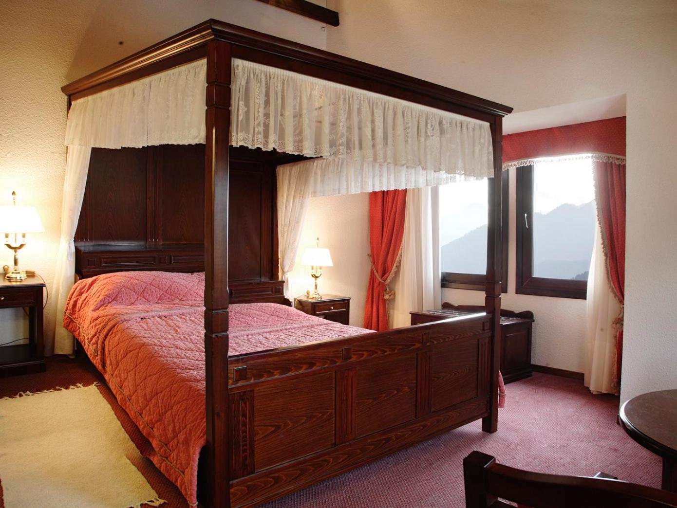 Hotel Spa Montana Karpenisi Екстер'єр фото