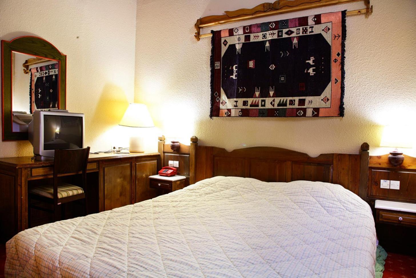 Hotel Spa Montana Karpenisi Екстер'єр фото