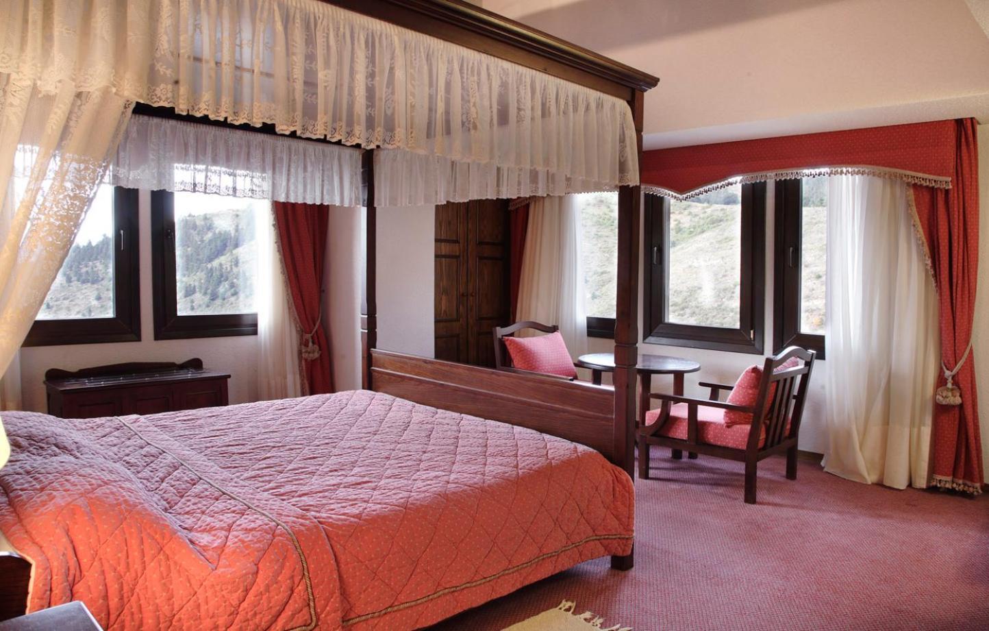 Hotel Spa Montana Karpenisi Екстер'єр фото